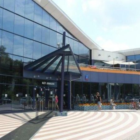 P&O Serviced Apartments Pulawska Varşovia Exterior foto